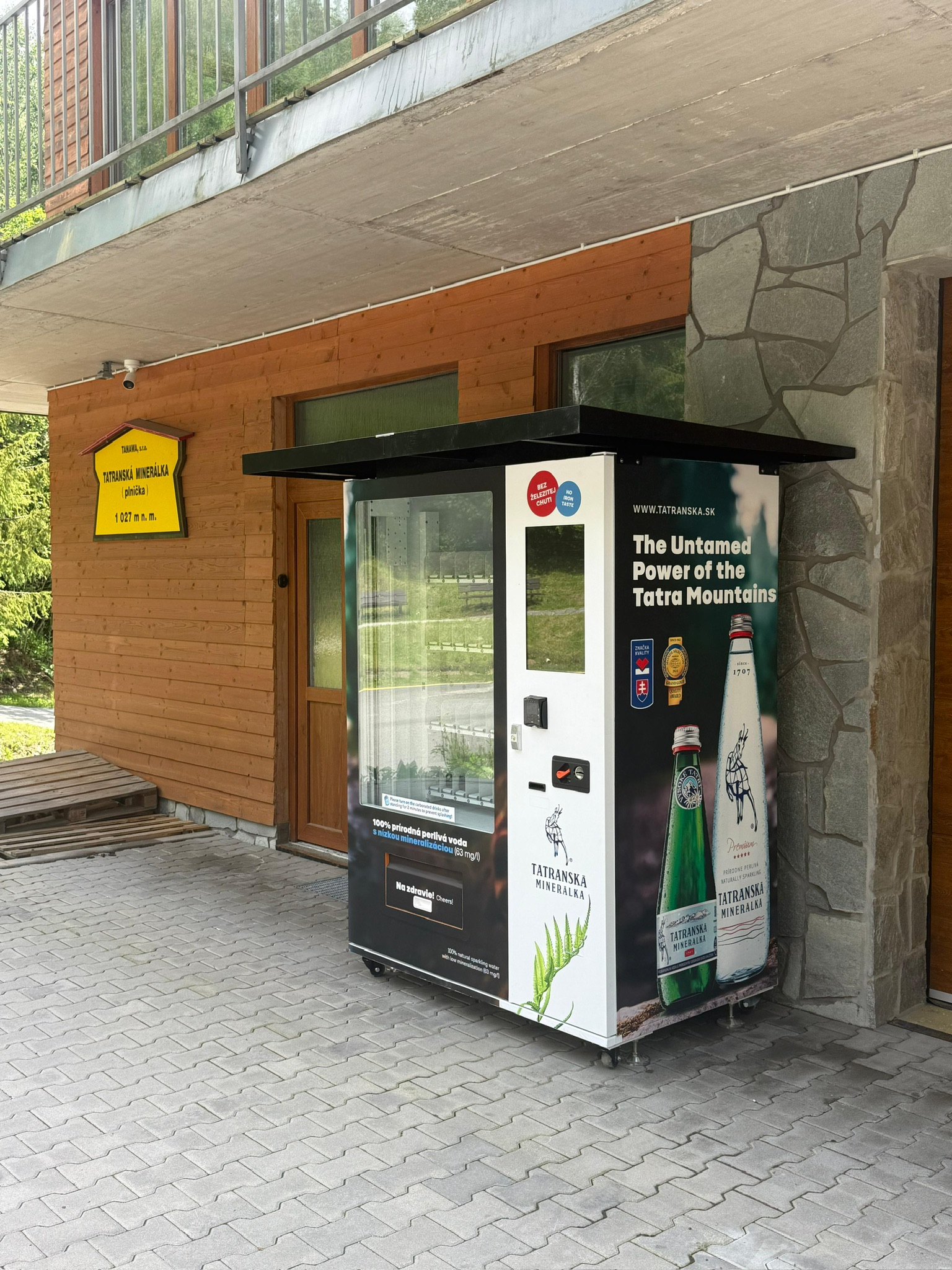 PRODEJNI-AUTOMAT-NA-MINERALNIVODU-CENTRUMO6